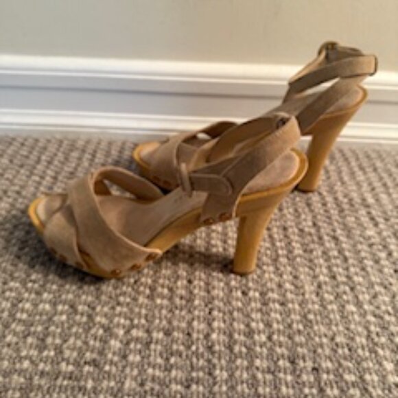 VERONICA BEARD Lamont Suede Platform Sandals - Picture 4 of 6